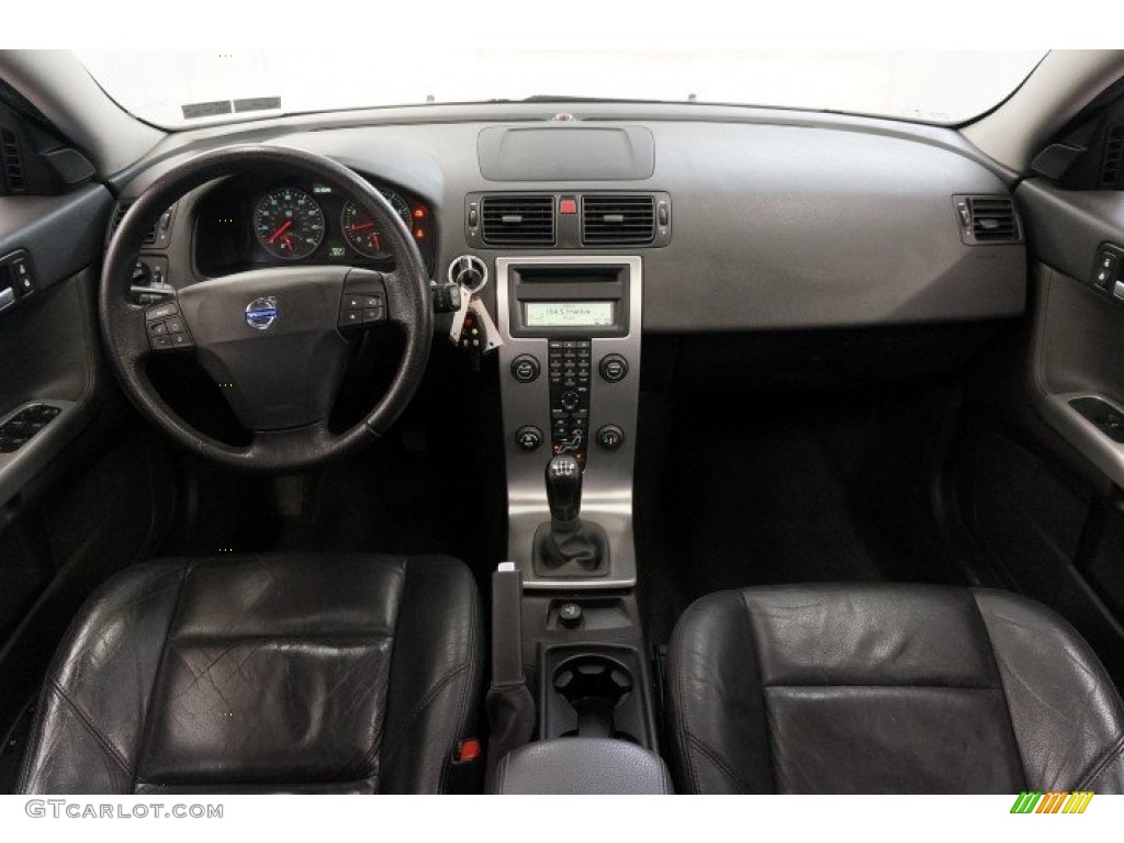2006 V50 T5 AWD - Silver Metallic / Off Black photo #23