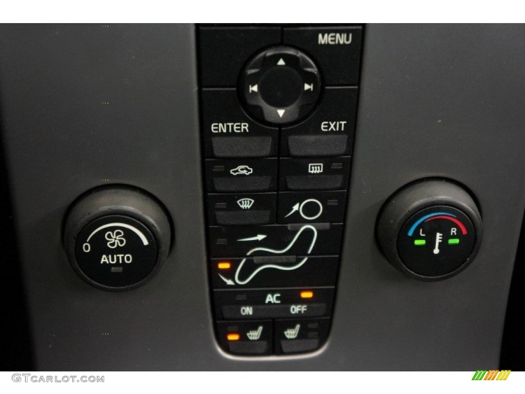 2006 V50 T5 AWD - Silver Metallic / Off Black photo #30