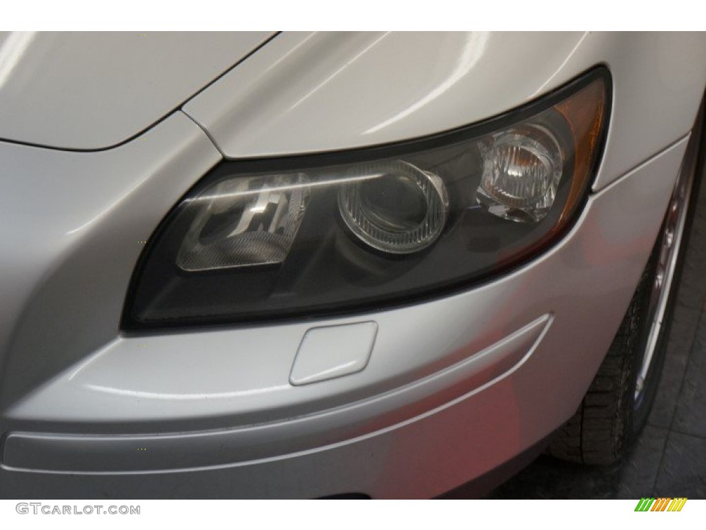 2006 V50 T5 AWD - Silver Metallic / Off Black photo #36