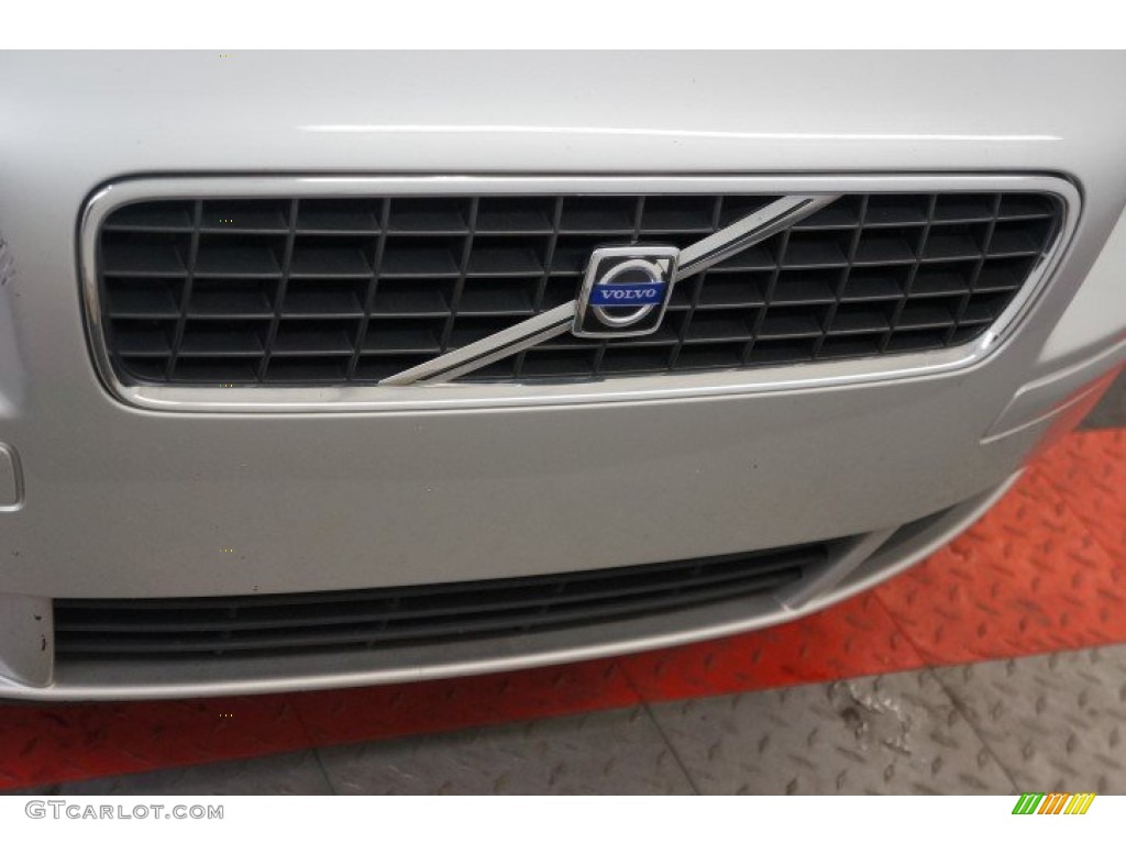 2006 V50 T5 AWD - Silver Metallic / Off Black photo #38