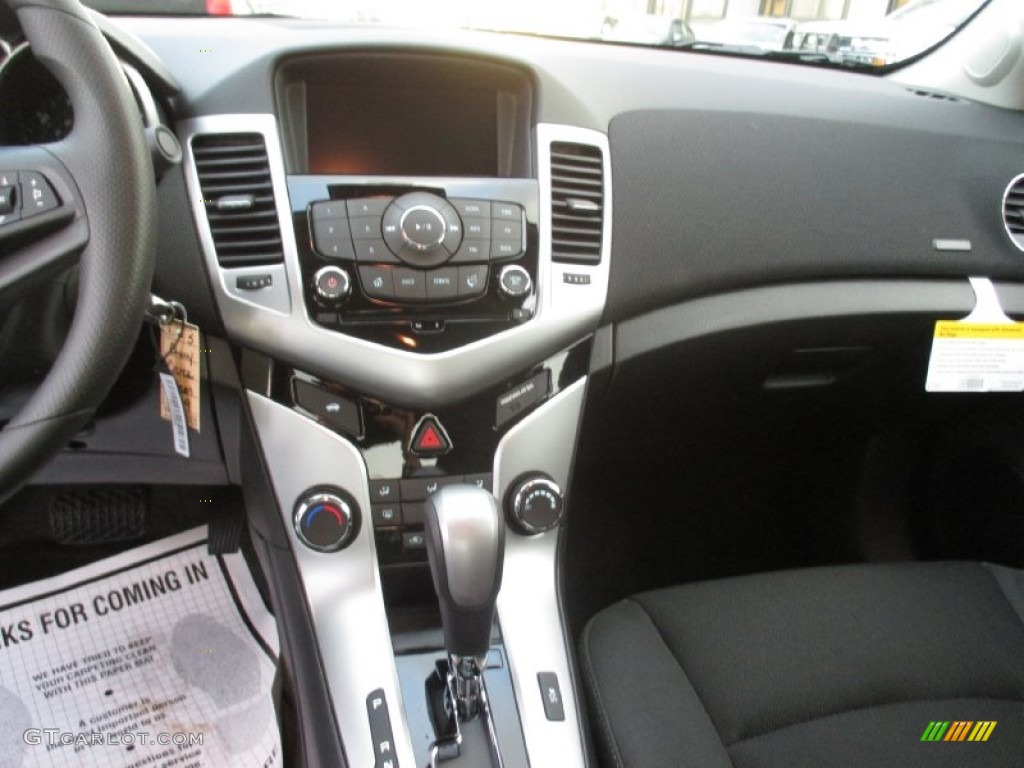 2015 Cruze Eco - Rainforest Green Metallic / Jet Black photo #15