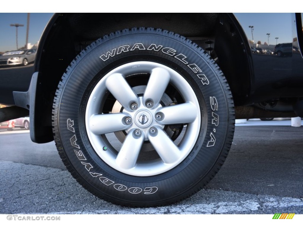 2012 Nissan Titan SV Crew Cab 4x4 Wheel Photos