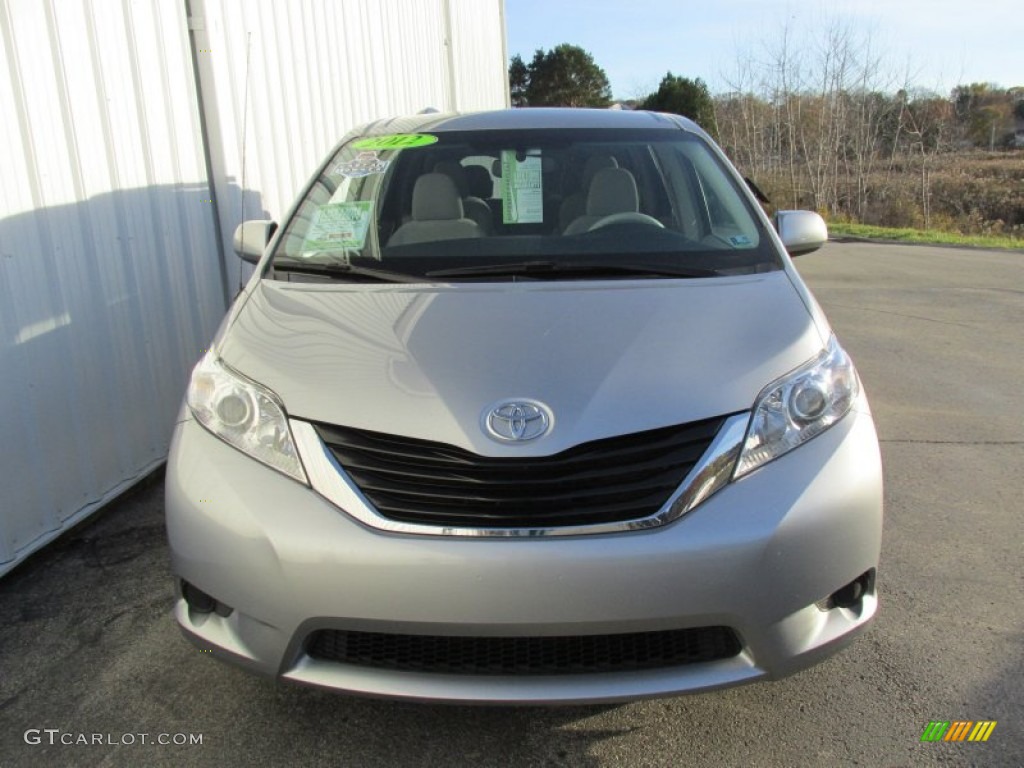 2012 Sienna LE AWD - Silver Sky Metallic / Light Gray photo #9