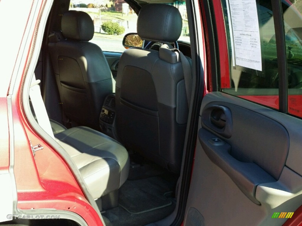 2002 TrailBlazer LTZ 4x4 - Majestic Red Metallic / Dark Pewter photo #12