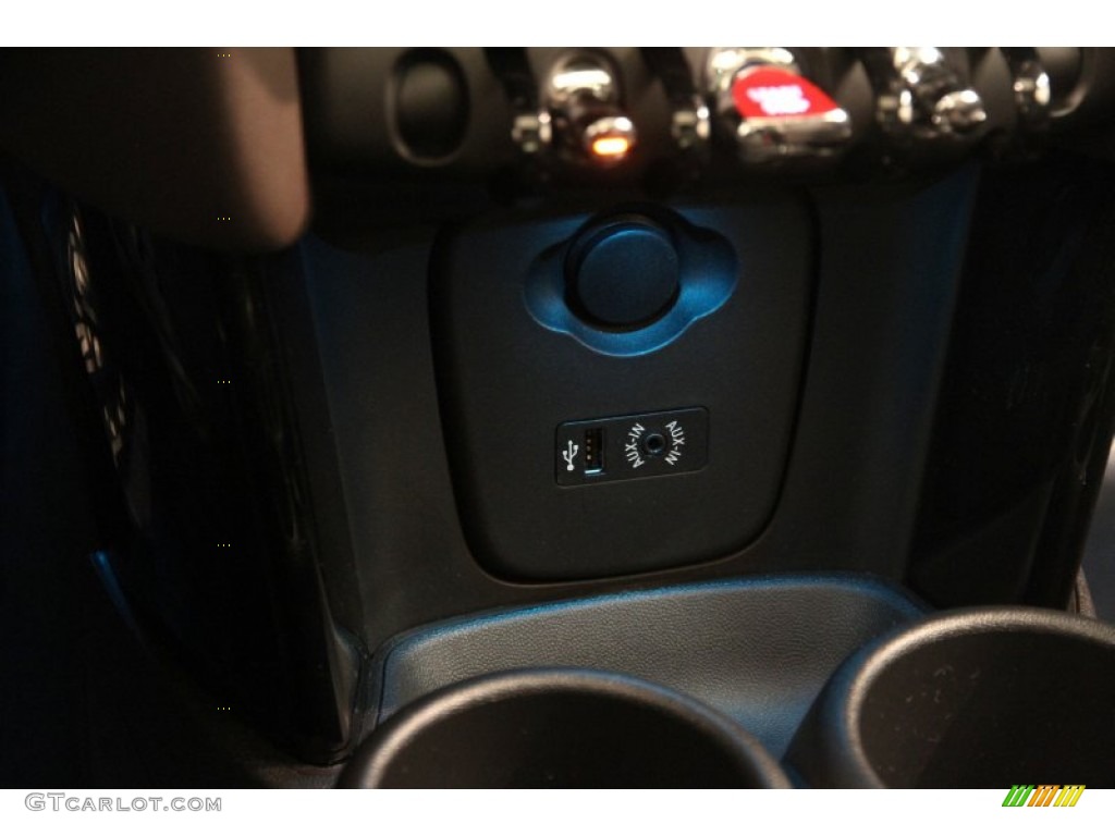 2014 Mini Cooper S Hardtop Controls Photo #99022482