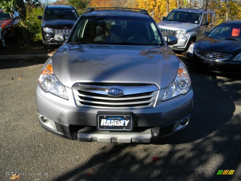 2011 Outback 2.5i Limited Wagon - Graphite Gray Metallic / Off Black photo #2