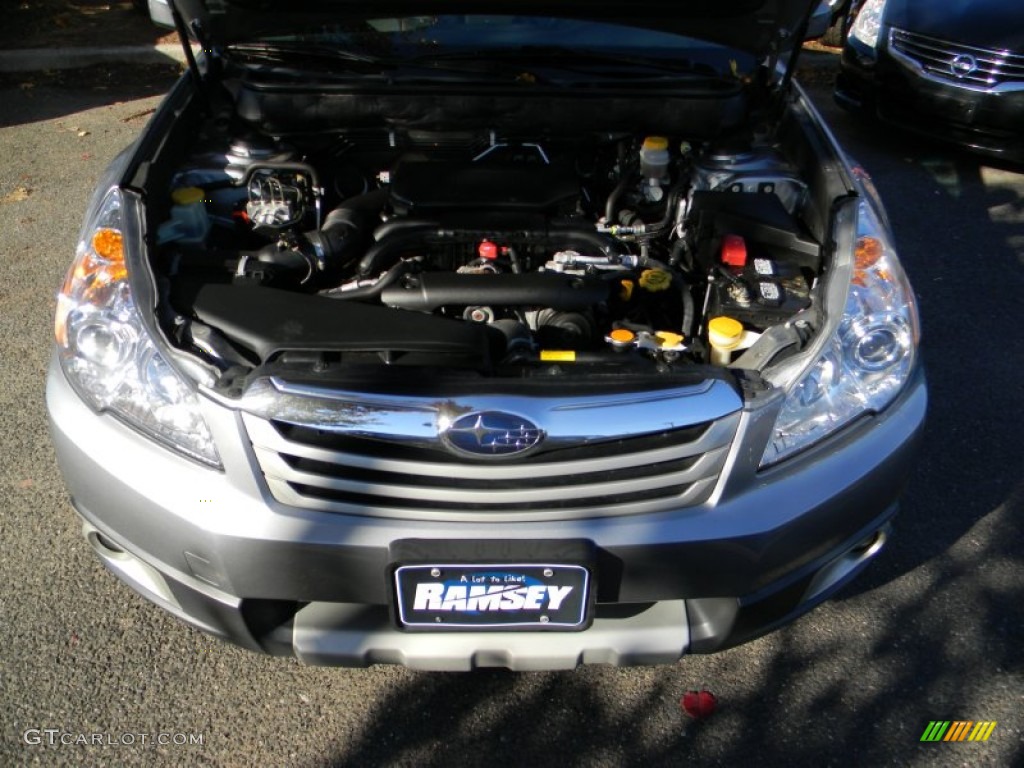 2011 Outback 2.5i Limited Wagon - Graphite Gray Metallic / Off Black photo #3
