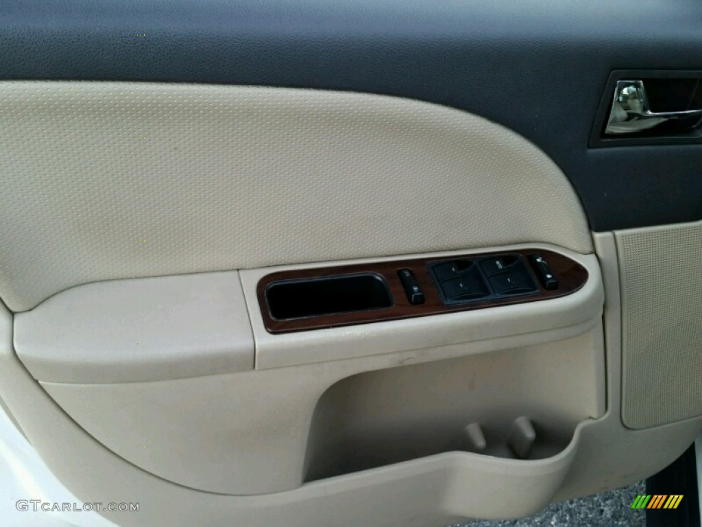 2009 Ford Taurus SEL Camel Door Panel Photo #99026757