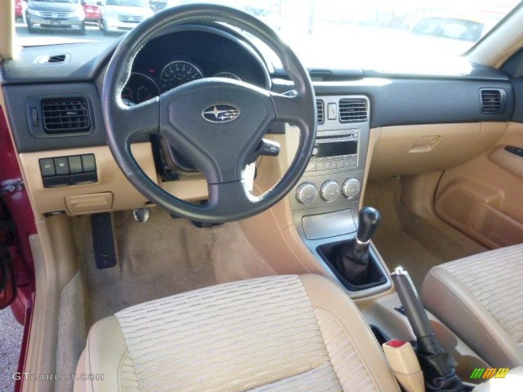 2005 Forester 2.5 XS - Cayenne Red Pearl / Beige photo #15