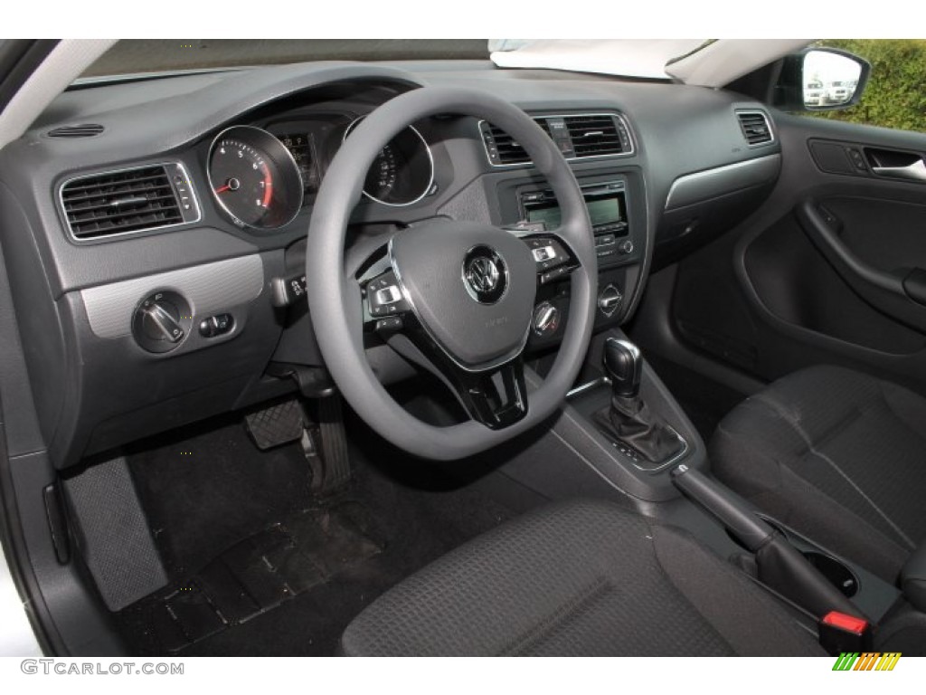 Titan Black Interior 2015 Volkswagen Jetta SE Sedan Photo #99032637