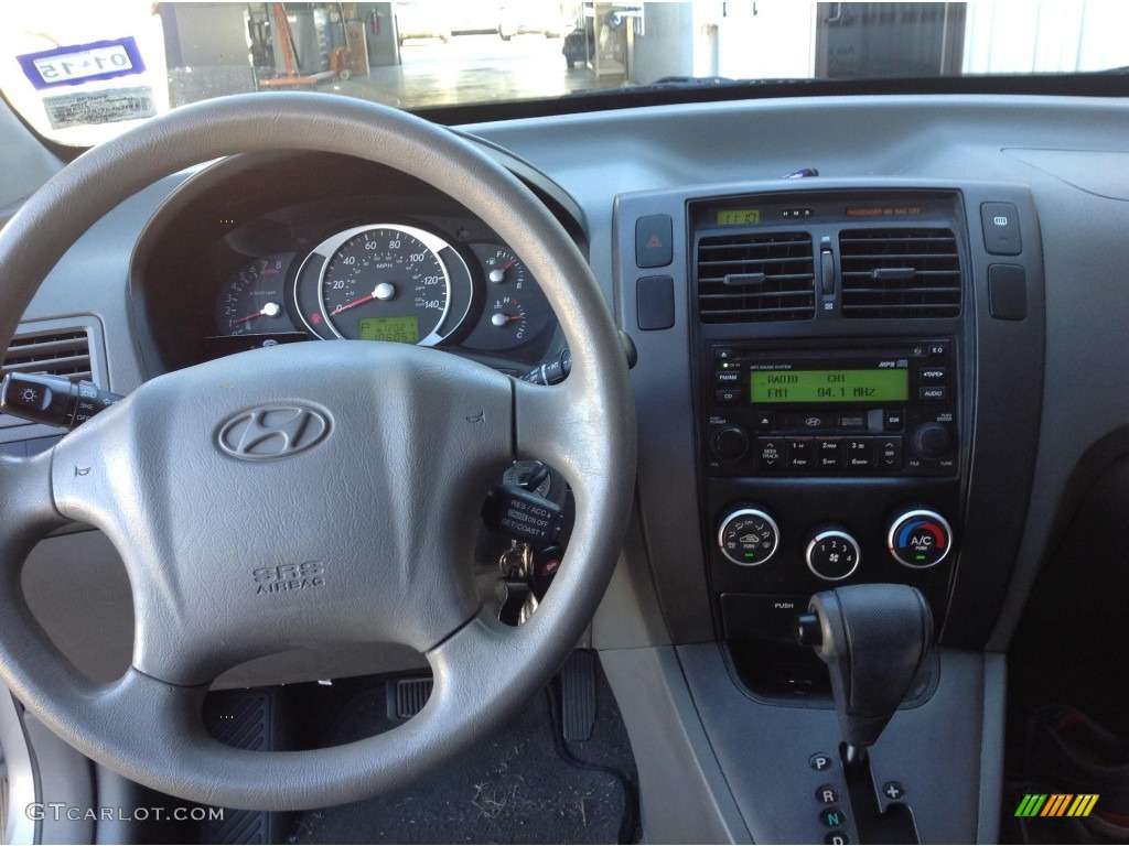 2007 Tucson GLS - Platinum Metallic / Gray photo #8