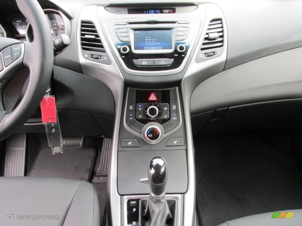 2015 Elantra Limited Sedan - Titanium Gray Metallic / Black photo #27
