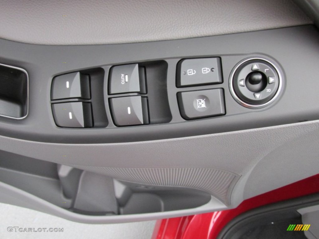 2015 Elantra Limited Sedan - Geranium Red / Gray photo #23