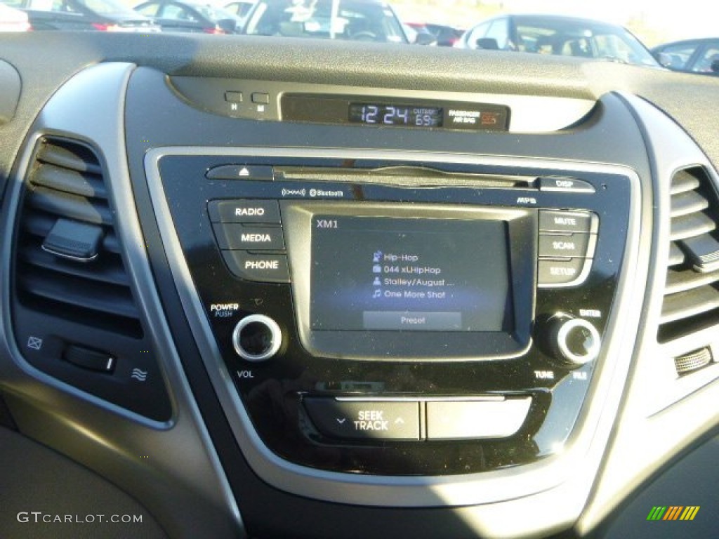 2015 Elantra SE Sedan - Shimmering Air Silver / Gray photo #18