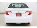 Super White - Camry SE Photo No. 20