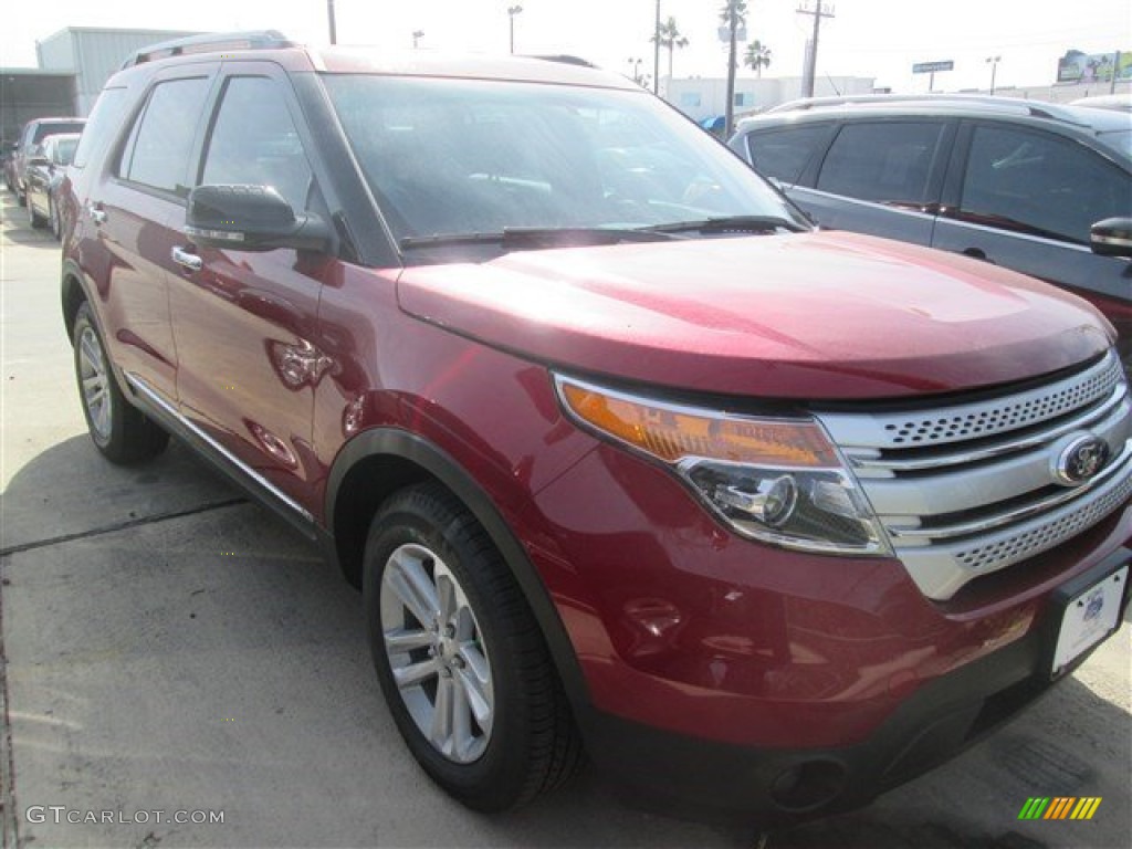 2015 Explorer XLT - Ruby Red / Medium Light Stone photo #1