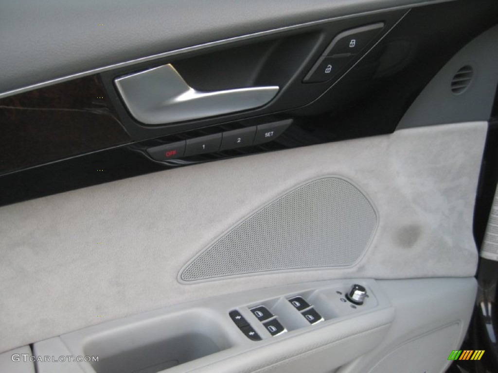 2011 A8 L 4.2 FSI quattro - Night Blue Pearl Effect / Titanium Grey photo #30