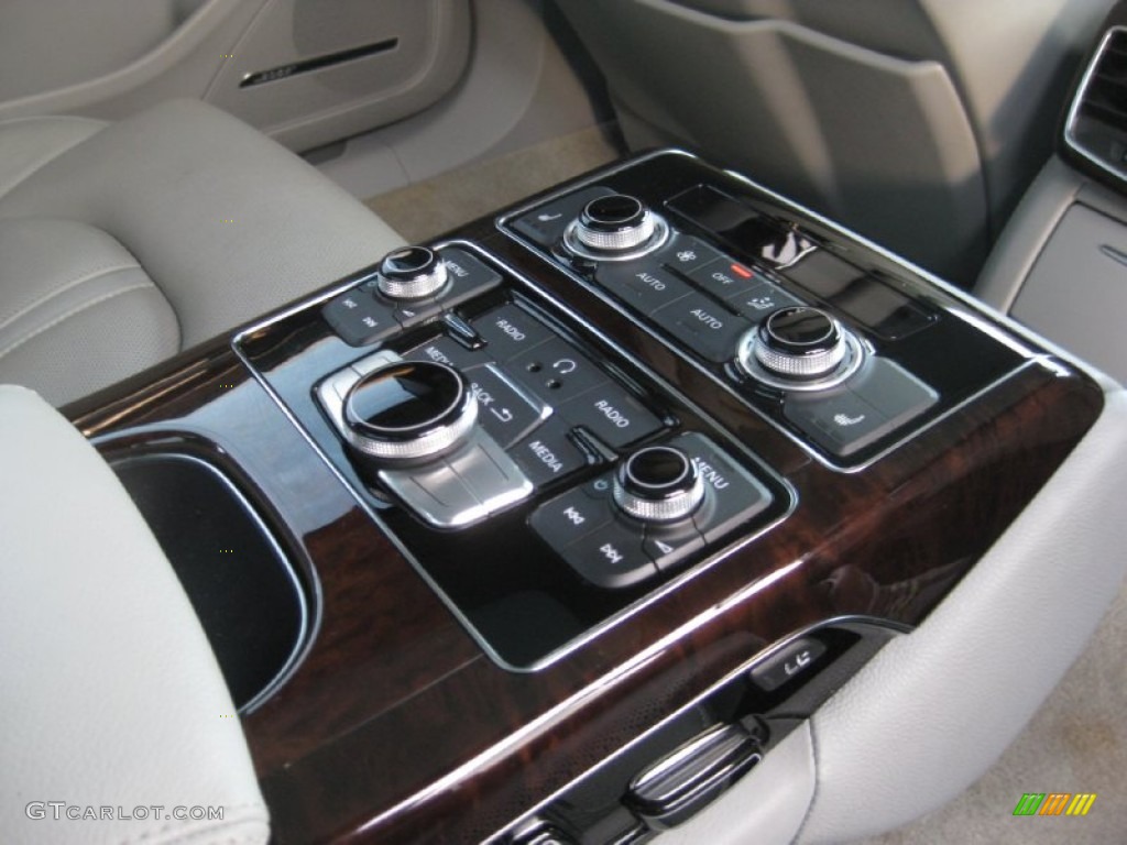 2011 A8 L 4.2 FSI quattro - Night Blue Pearl Effect / Titanium Grey photo #45