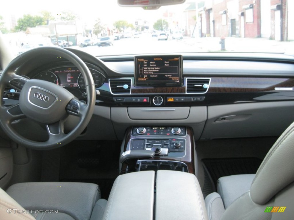 2011 A8 L 4.2 FSI quattro - Night Blue Pearl Effect / Titanium Grey photo #47