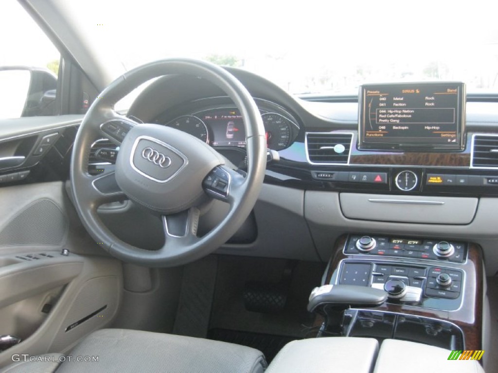 2011 A8 L 4.2 FSI quattro - Night Blue Pearl Effect / Titanium Grey photo #51