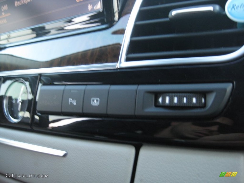 2011 A8 L 4.2 FSI quattro - Night Blue Pearl Effect / Titanium Grey photo #64