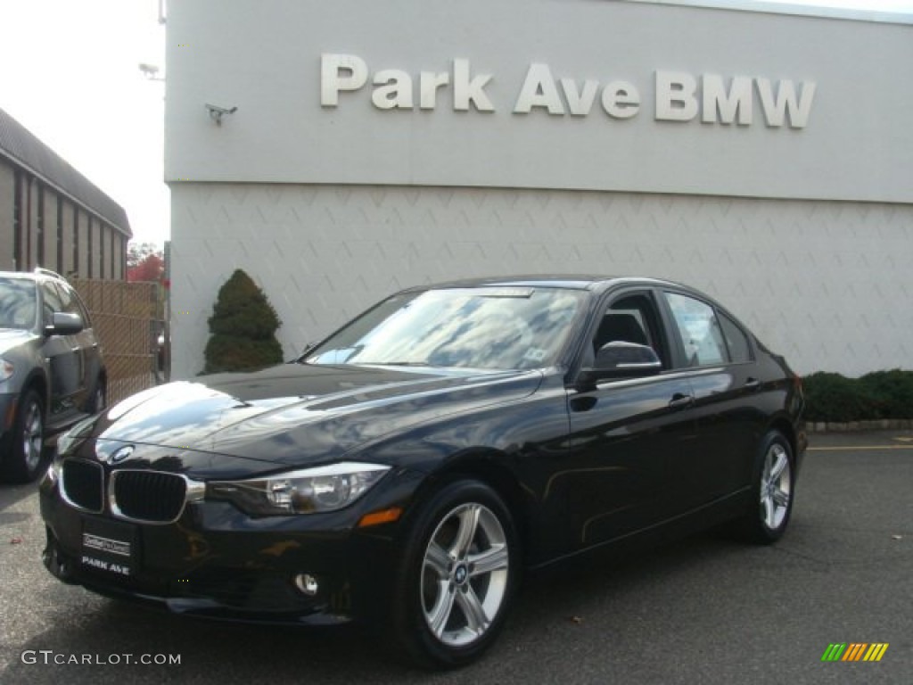 2014 3 Series 328i xDrive Sedan - Black Sapphire Metallic / Black photo #3