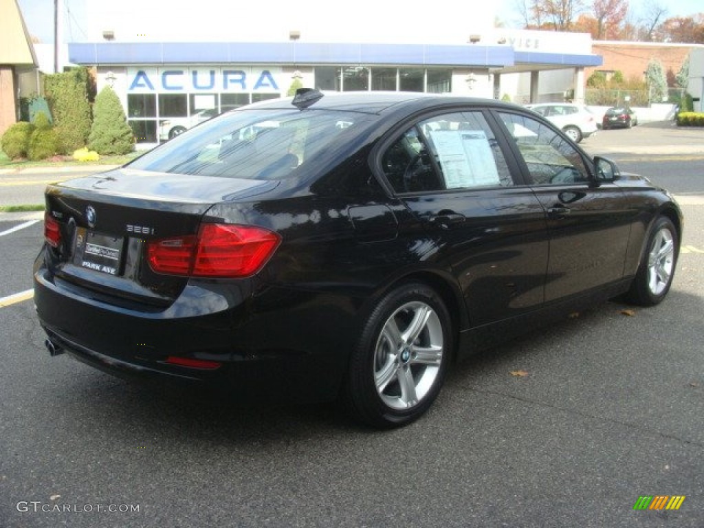 2014 3 Series 328i xDrive Sedan - Black Sapphire Metallic / Black photo #4