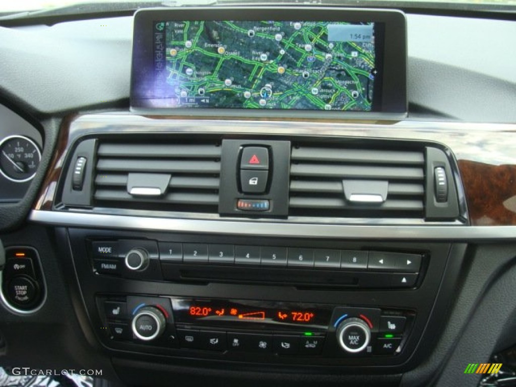 2014 3 Series 328i xDrive Sedan - Black Sapphire Metallic / Black photo #16