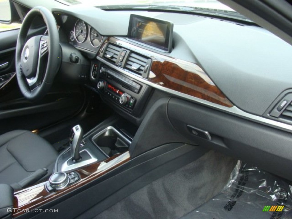 2014 3 Series 328i xDrive Sedan - Black Sapphire Metallic / Black photo #24