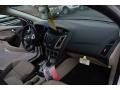 2014 Oxford White Ford Focus SE Sedan  photo #17