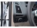 2014 Oxford White Ford Focus SE Sedan  photo #21