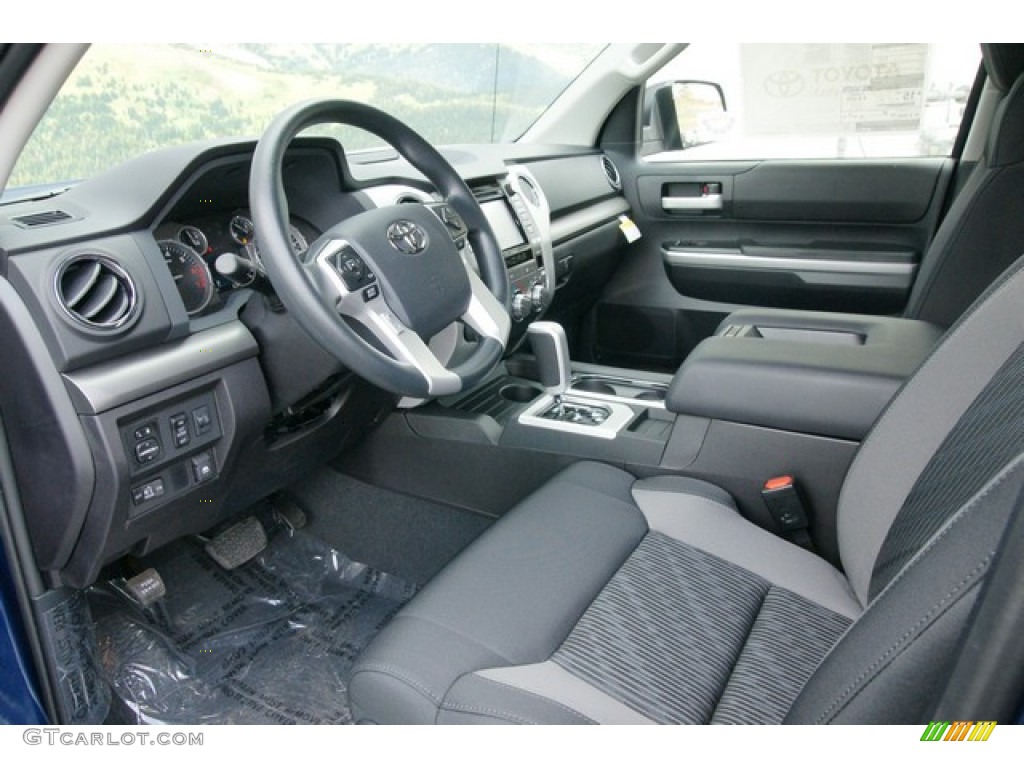 Black Interior 2015 Toyota Tundra SR5 CrewMax 4x4 Photo #99062211