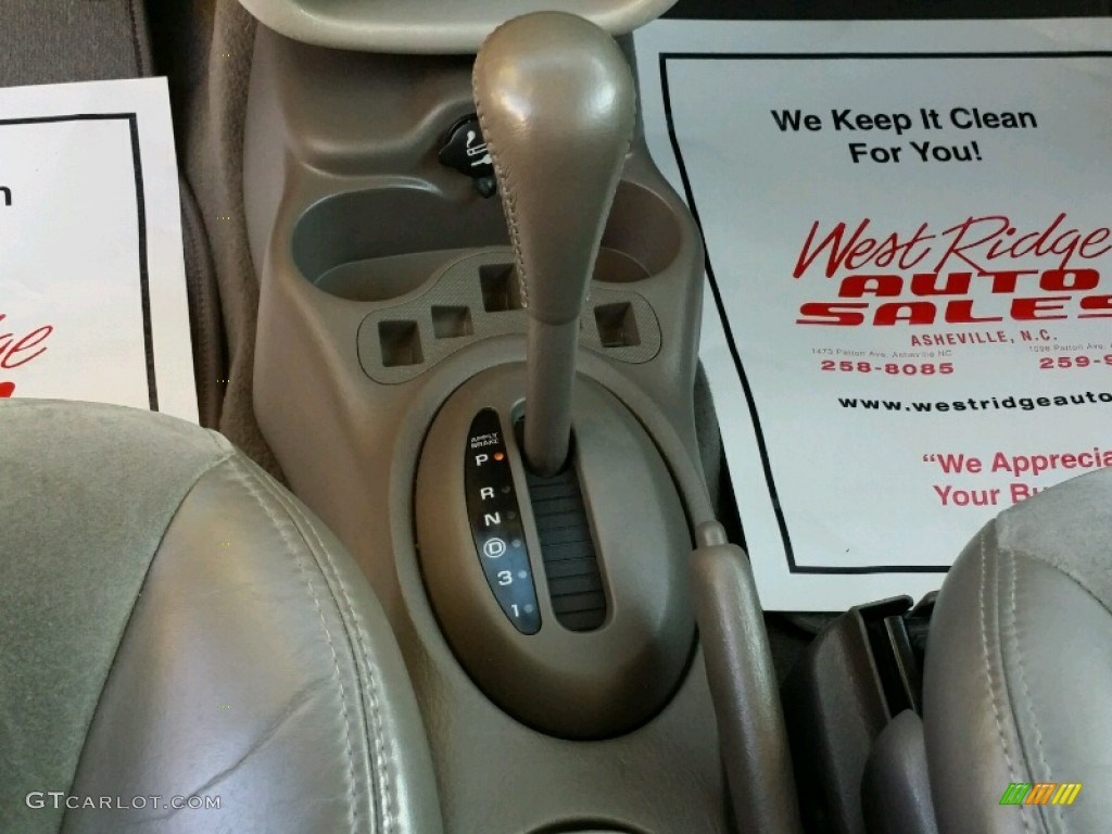 2001 PT Cruiser Limited - Inferno Red Pearl / Taupe/Pearl Beige photo #25