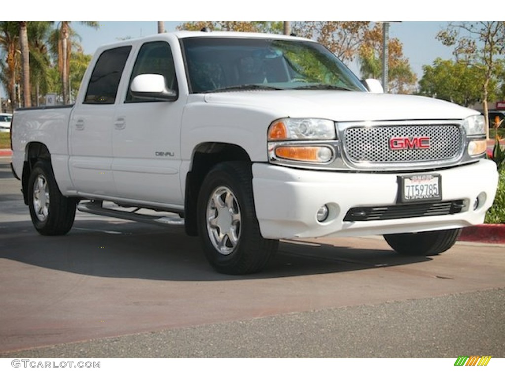 2005 Sierra 1500 Denali Crew Cab AWD - Summit White / Sandstone photo #1