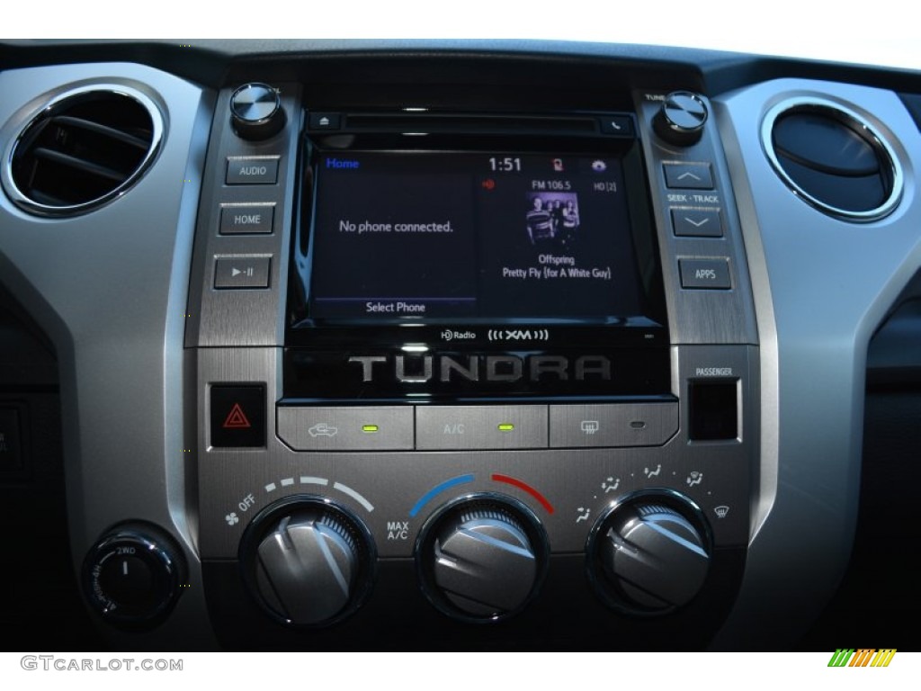 2015 Toyota Tundra SR5 CrewMax 4x4 Controls Photo #99069102