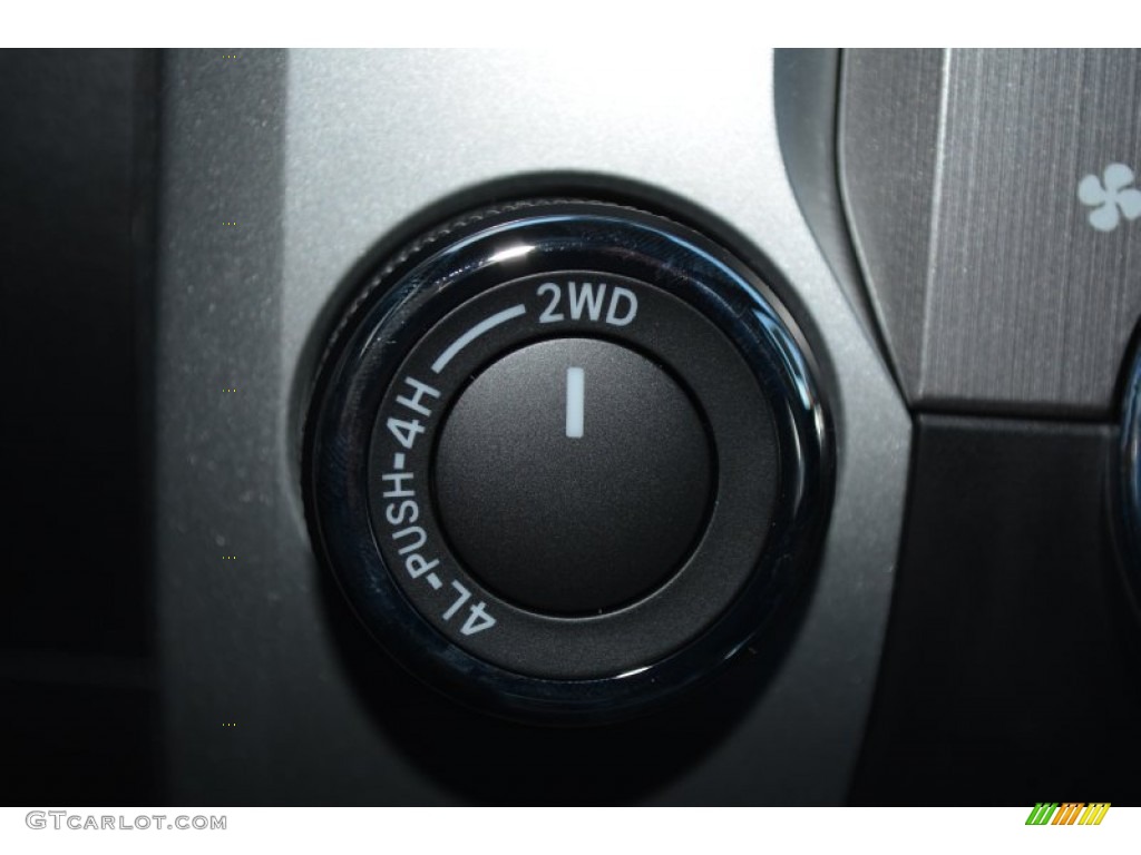 2015 Toyota Tundra SR5 CrewMax 4x4 Controls Photo #99069219