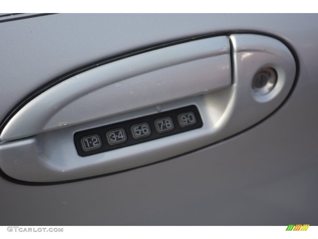 2001 Sable LS Premium Sedan - Silver Frost Metallic / Medium Graphite photo #16