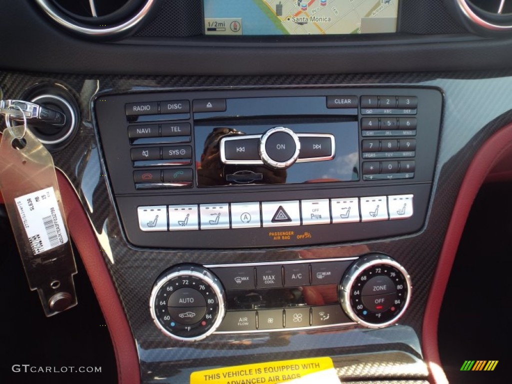 2015 Mercedes-Benz SL 63 AMG Roadster Controls Photo #99075381