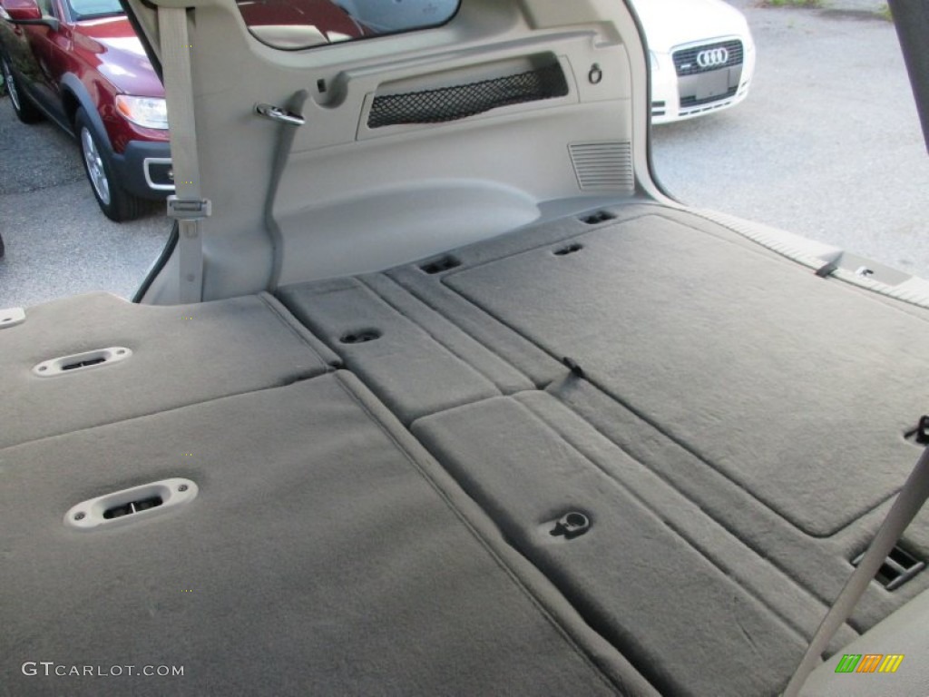 2008 Grand Cherokee Overland 4x4 - Bright Silver Metallic / Dark Khaki/Light Graystone photo #25