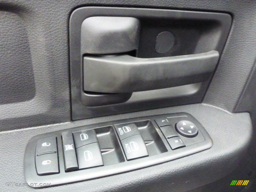 2015 Ram 4500 Tradesman Crew Cab 4x4 Chassis Controls Photo #99076461