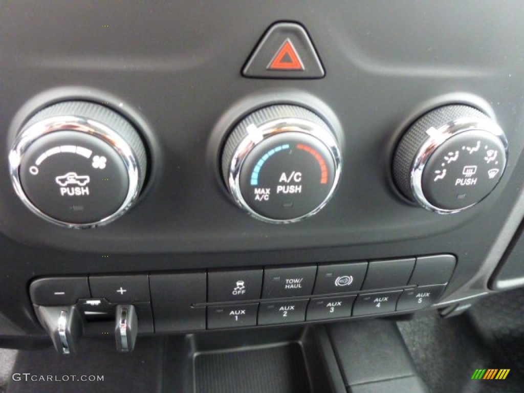 2015 Ram 4500 Tradesman Crew Cab 4x4 Chassis Controls Photo #99076557