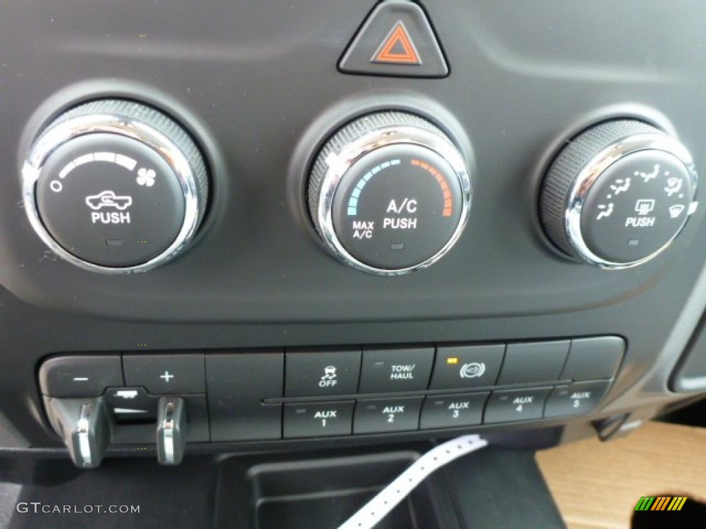 2015 Ram 5500 Tradesman Regular Cab 4x4 Chassis Controls Photo #99077898