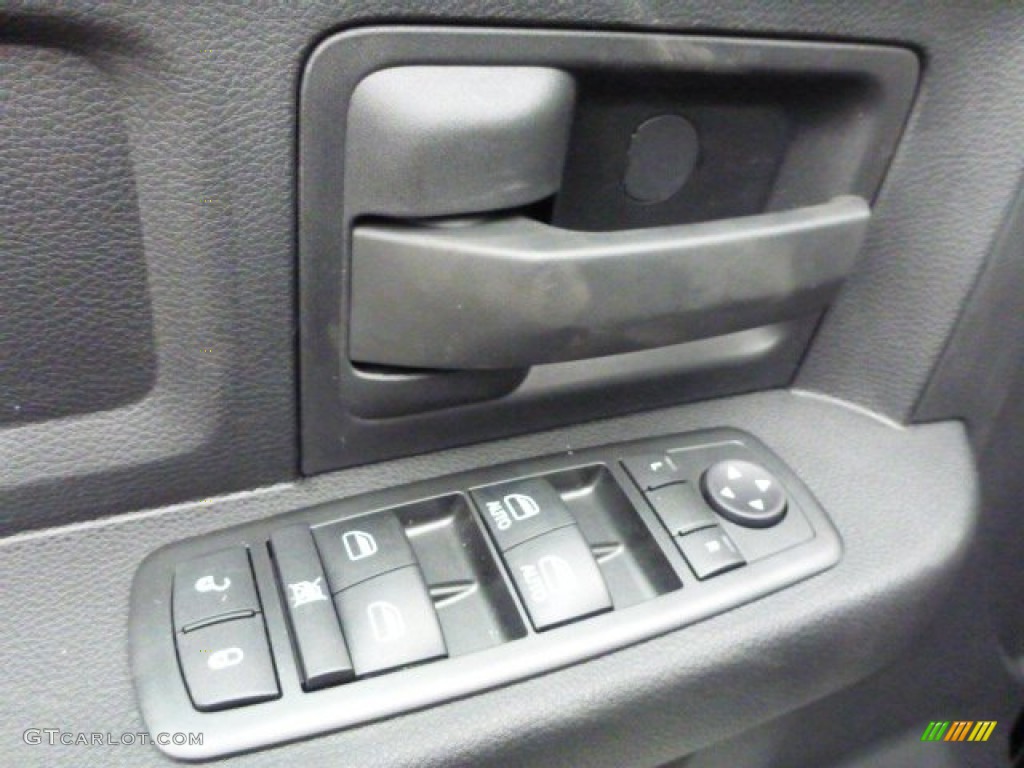 2015 Ram 5500 Tradesman Crew Cab 4x4 Chassis Controls Photo #99078219
