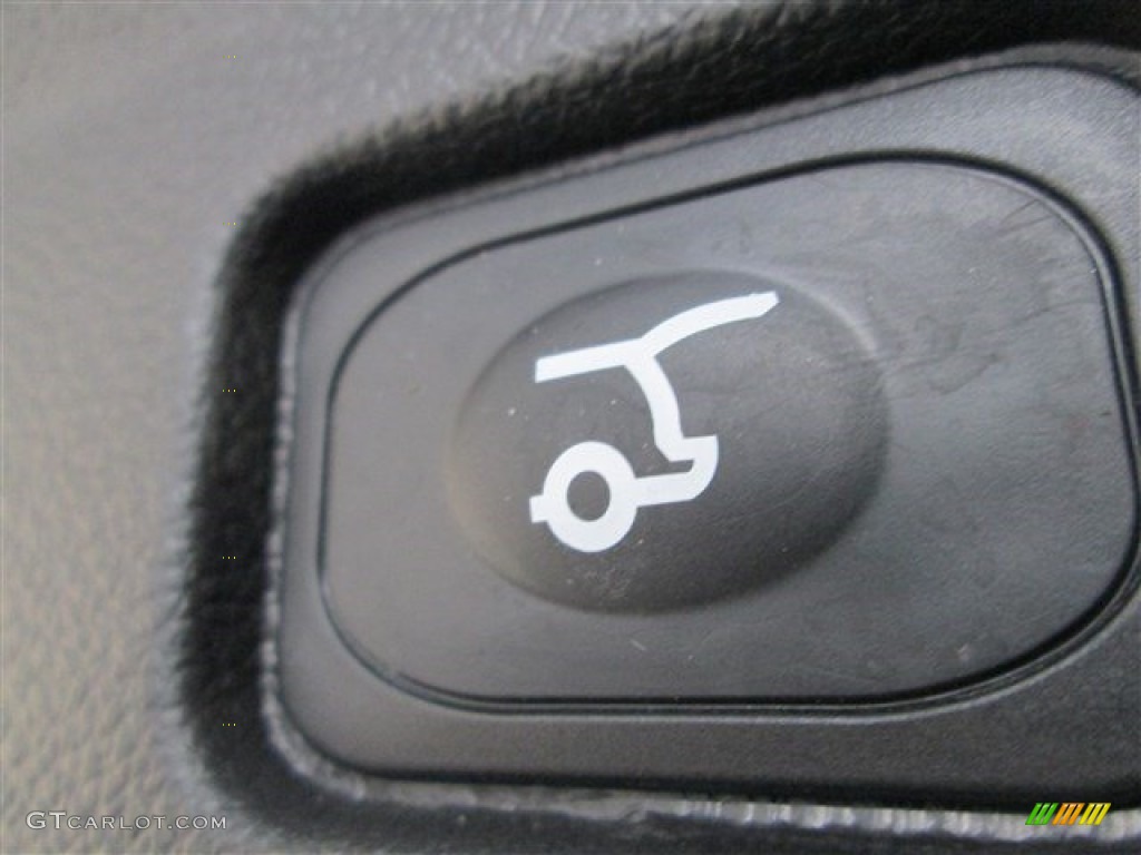 2015 Explorer Sport 4WD - Ingot Silver / Sport Charcoal Black photo #16