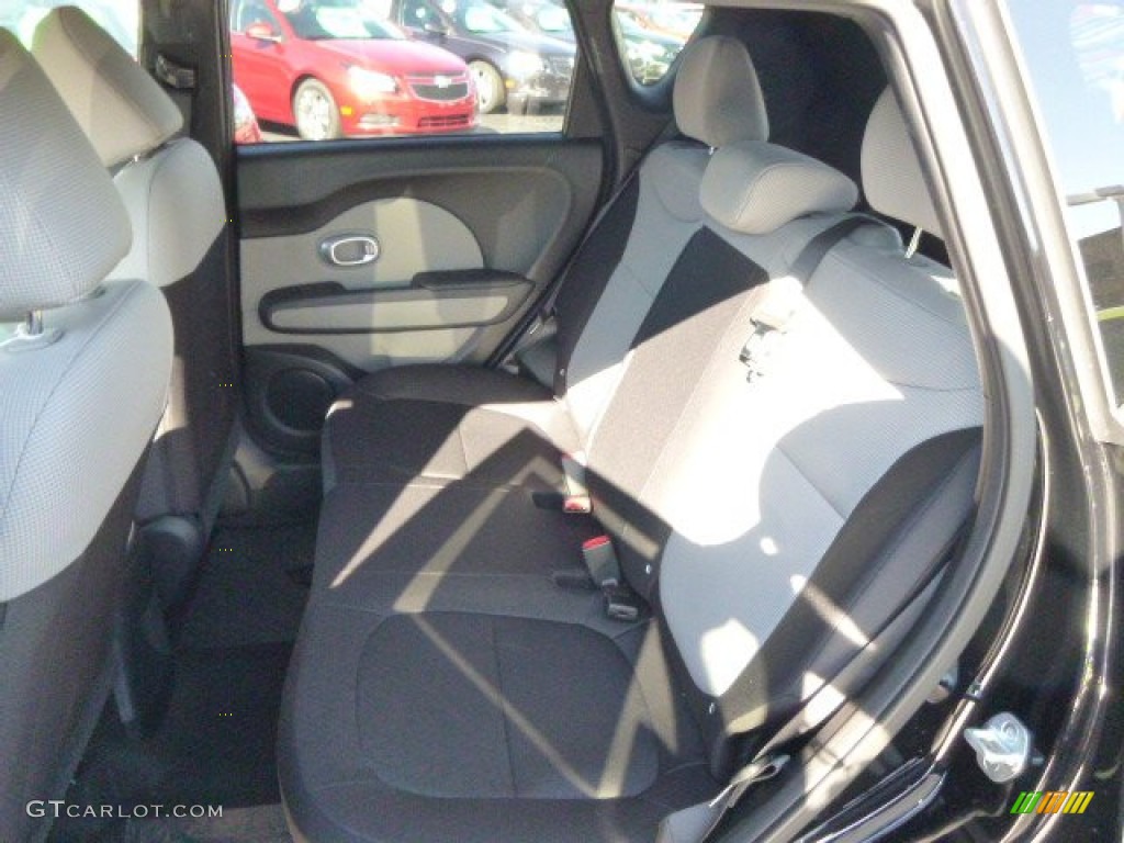 2015 Soul  - Shadow Black / Black photo #12