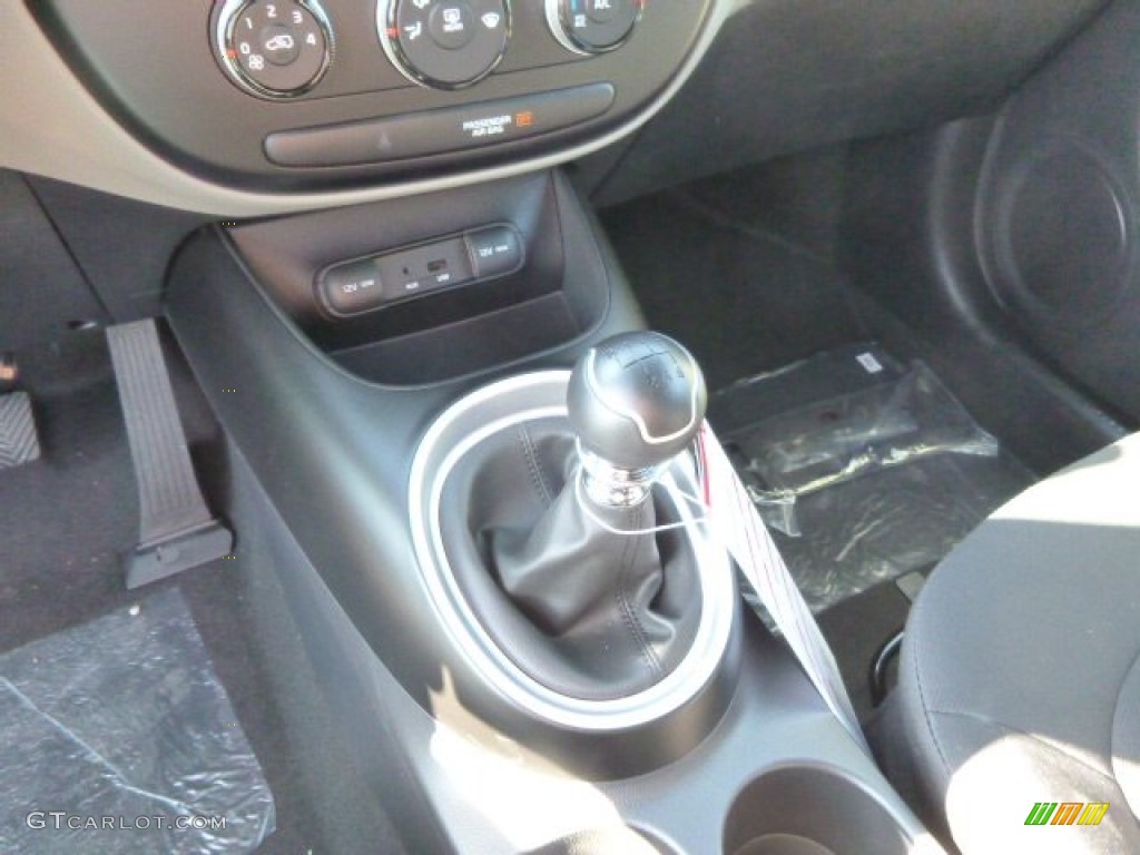 2015 Soul  - Shadow Black / Black photo #17