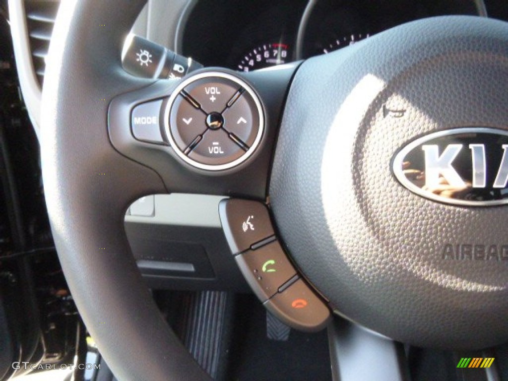 2015 Soul  - Shadow Black / Black photo #18