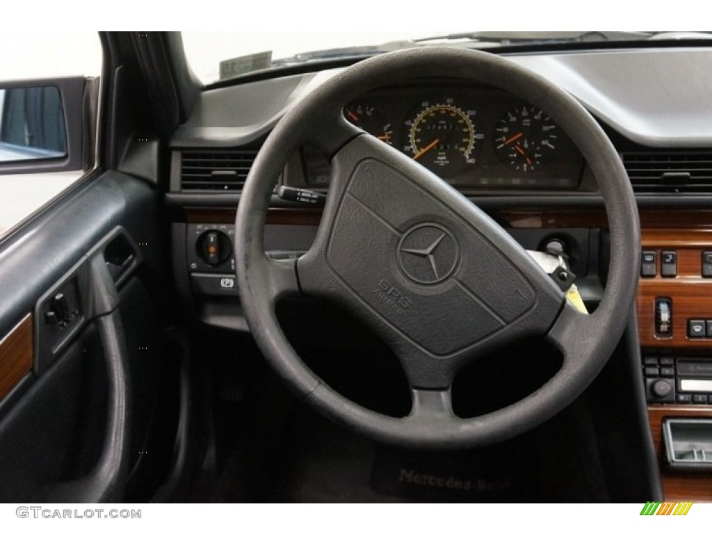 1995 Mercedes-Benz E 300D Sedan Black Steering Wheel Photo #99104820