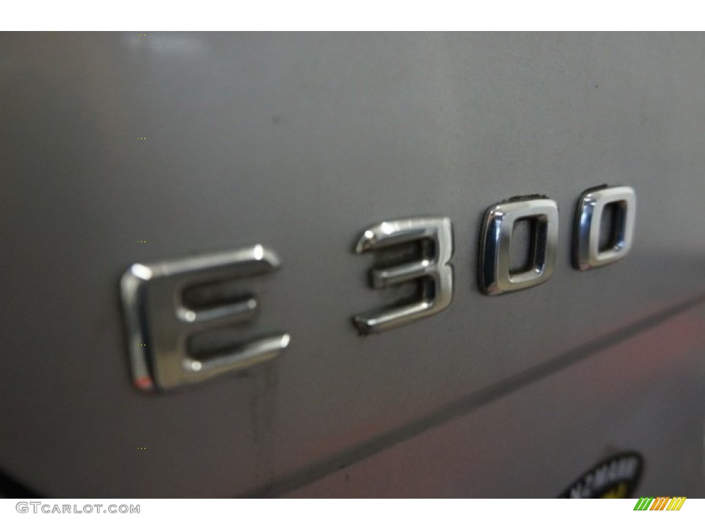 1995 E 300D Sedan - Brilliant Silver Metallic / Black photo #76