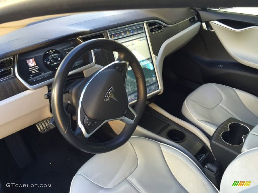 Grey Interior 2013 Tesla Model S P85 Performance Photo #99108415